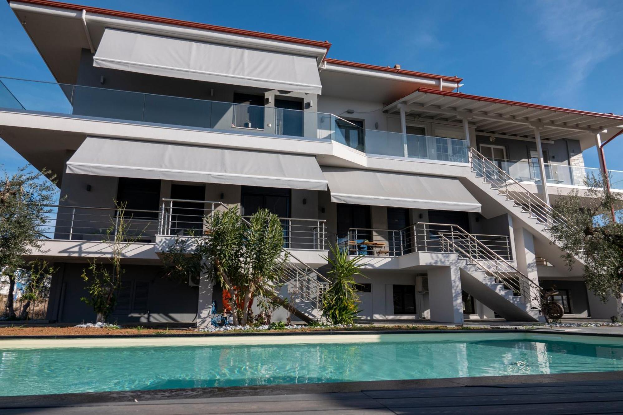 Berries Luxury Apartments Néa Mudaniá Kültér fotó