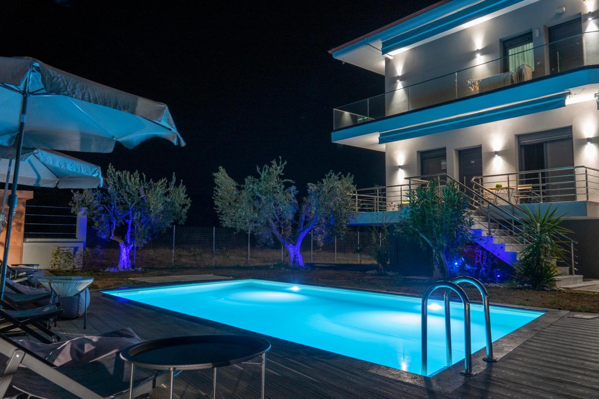 Berries Luxury Apartments Néa Mudaniá Kültér fotó